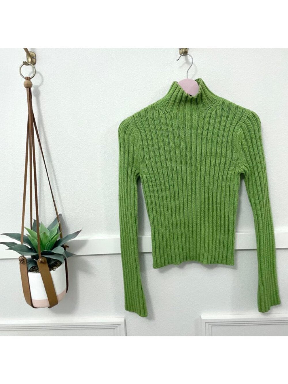 Abercrombie & Fitch Green Vintage Turtleneck Ribbed Sweater Size M - Picture 2 of 7